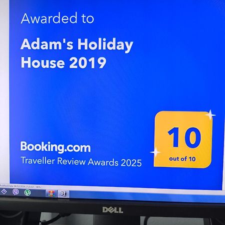 Adam'S Holiday House 2019 Karianí Exterior photo