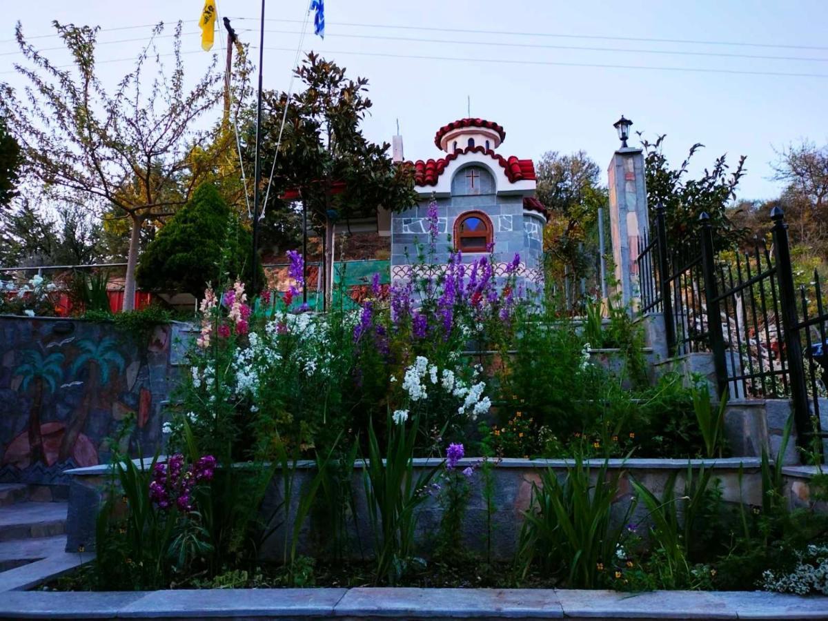 Adam'S Holiday House 2019 Karianí Exterior photo