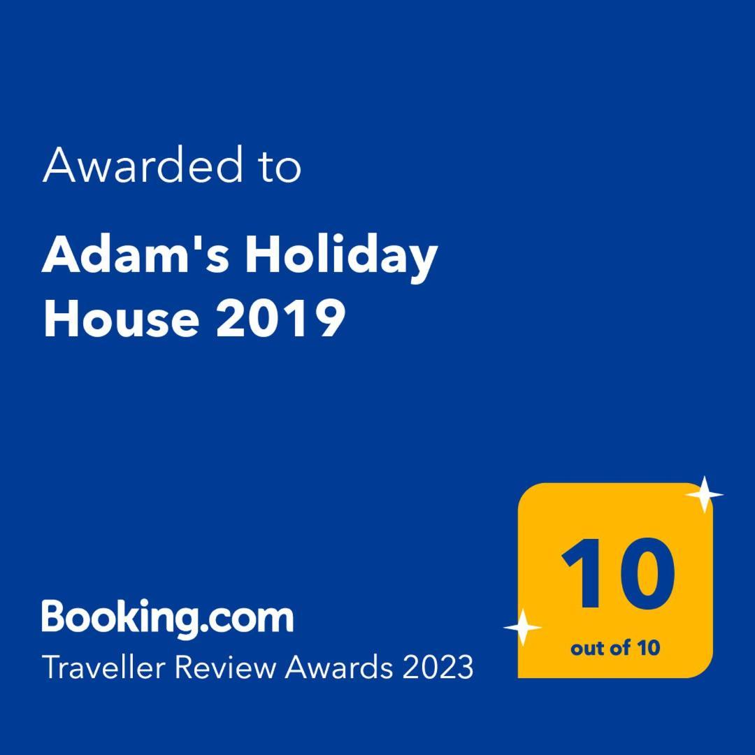 Adam'S Holiday House 2019 Karianí Exterior photo