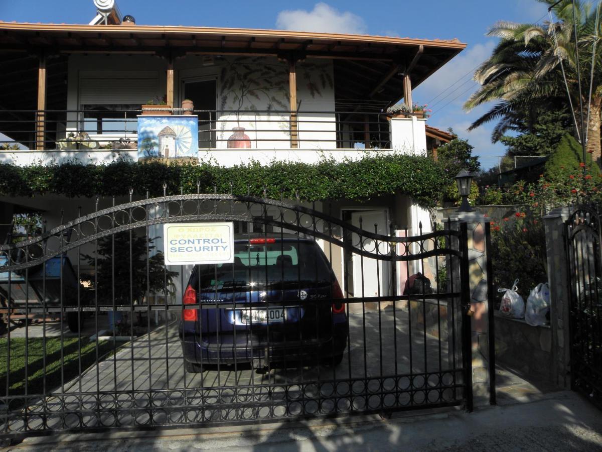 Adam'S Holiday House 2019 Karianí Exterior photo